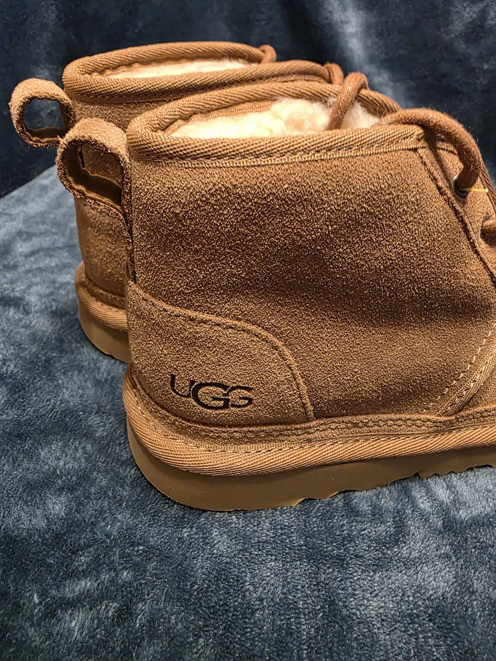 Size 3 - UGG Kid's Suede Chukka Boots in Chestnut- Brand New